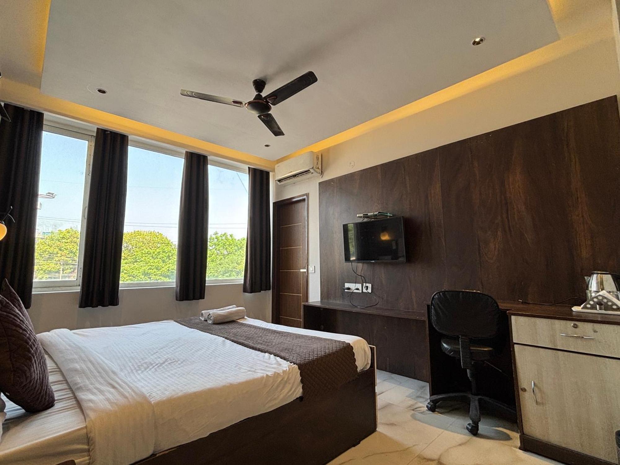 Hotel Casa Mohali ภายนอก รูปภาพ