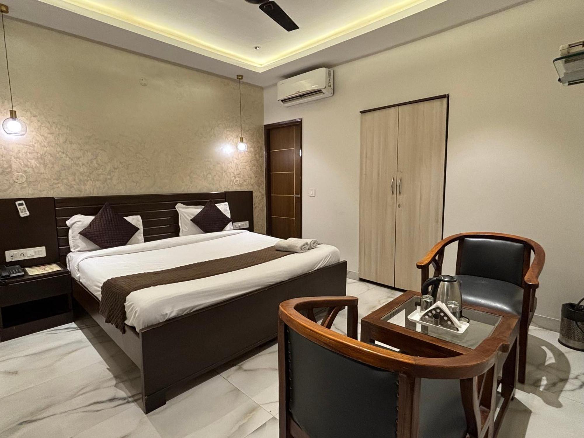 Hotel Casa Mohali ภายนอก รูปภาพ