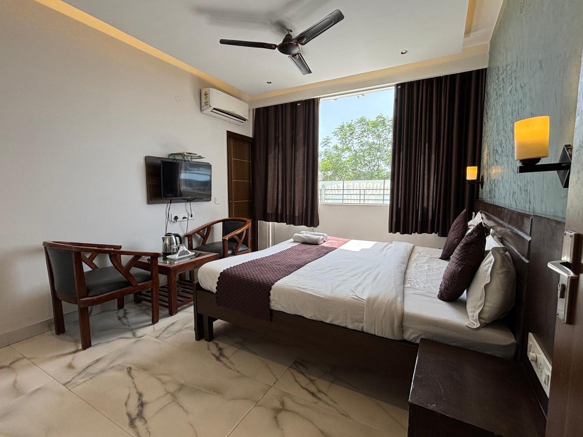 Hotel Casa Mohali ภายนอก รูปภาพ
