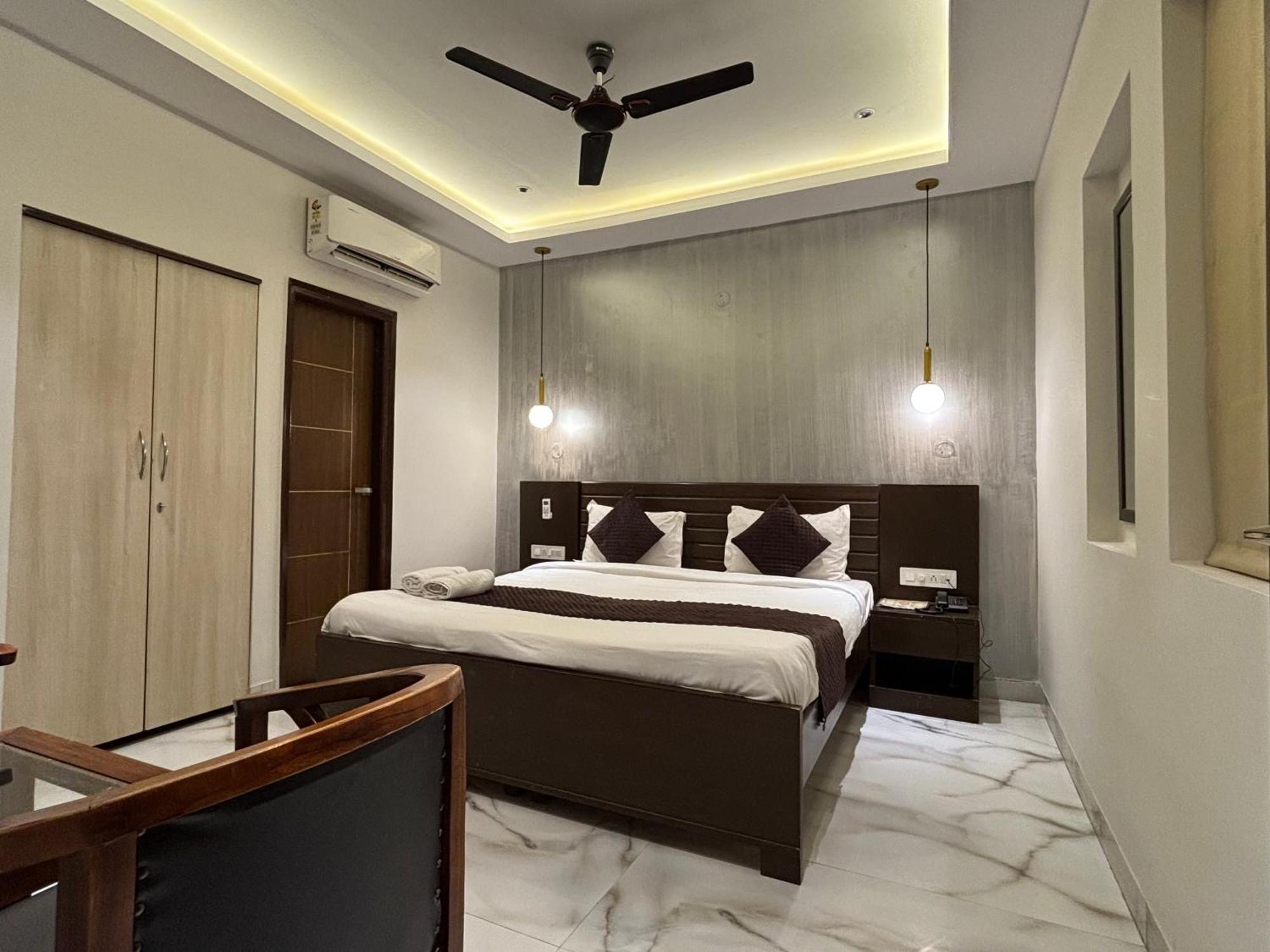 Hotel Casa Mohali ภายนอก รูปภาพ